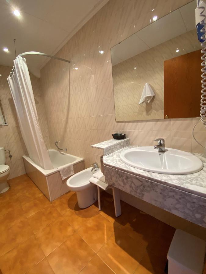 Hotel Solana Del Ter รีโปลล์ ภายนอก รูปภาพ
