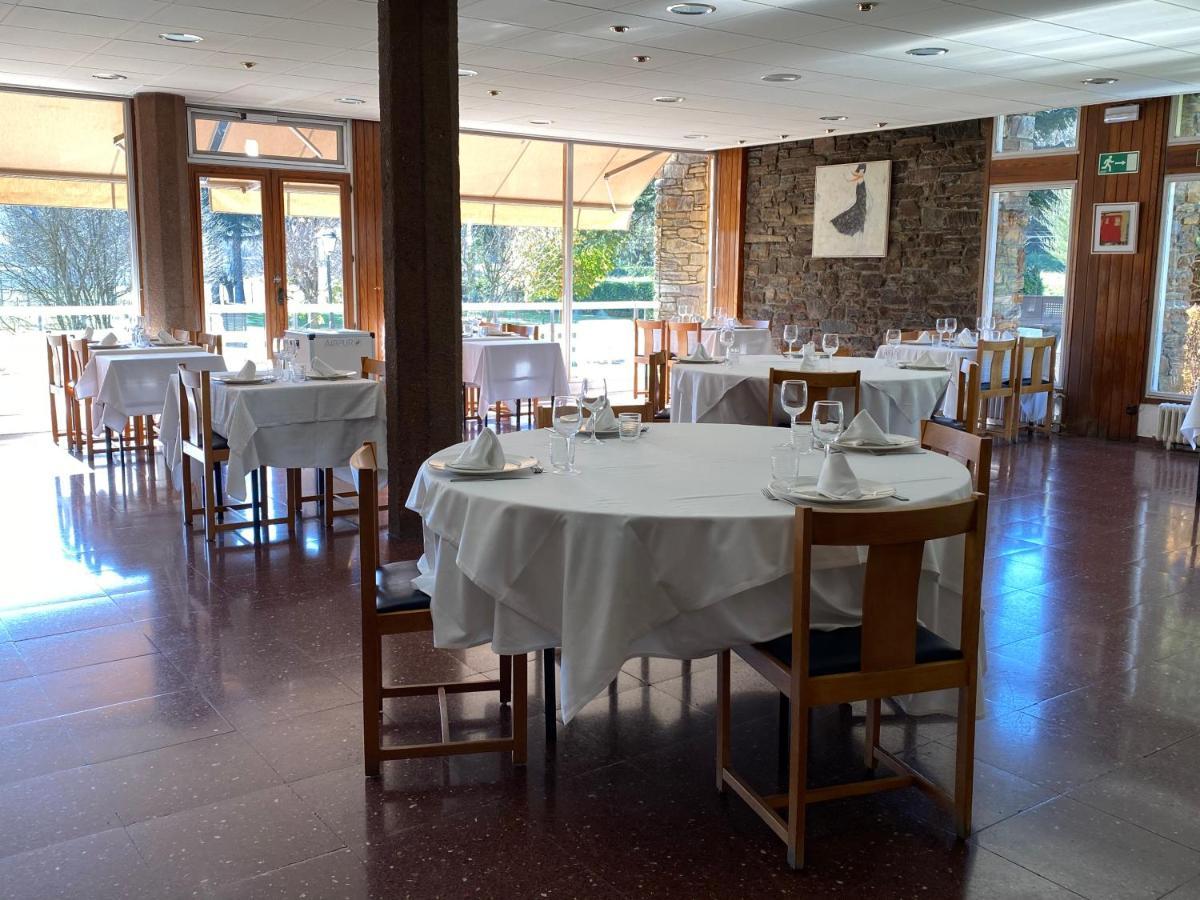 Hotel Solana Del Ter รีโปลล์ ภายนอก รูปภาพ